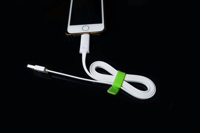 一“線”多用，三星小米蘋果全兼容 揭秘USB手環數據線的魅力